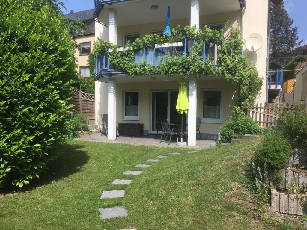 Ferienwohnung Sponheim Трабен-Трарбах Екстериор снимка